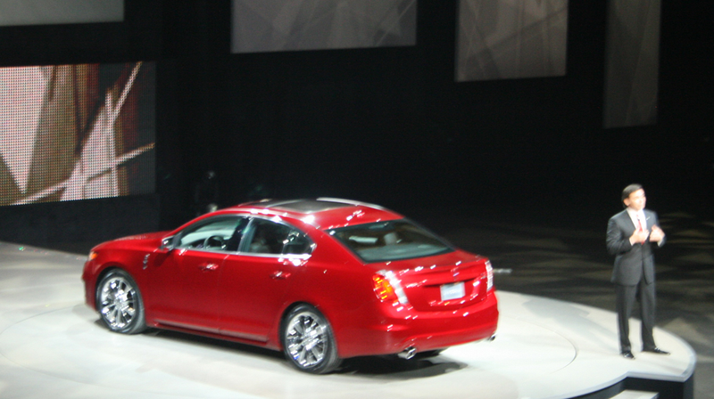 Illustration for article titled 2010 Lincoln MKS: Entry-Level Luxe Sedan Gets EcoBoost Engine